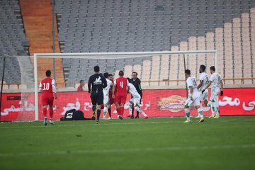 گزارش زنده؛ پرسپولیس صفر _ ذوب‌آهن صفر