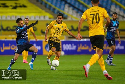 سپاهان- پیکان/ طلایی پوشان با پیکان به دنبال پرسپولیس!