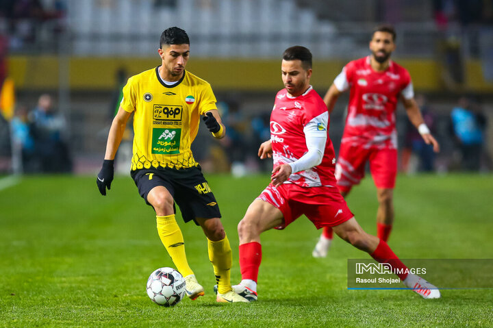 گزارش زنده؛ سپاهان ۱- پرسپولیس ۰