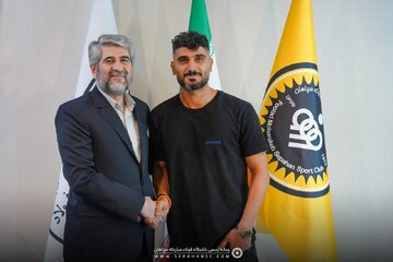 تمدید قرارداد میلاد زکی پور با سپاهان