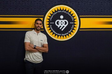 حسینی در سپاهان طوفانی شروع کرد