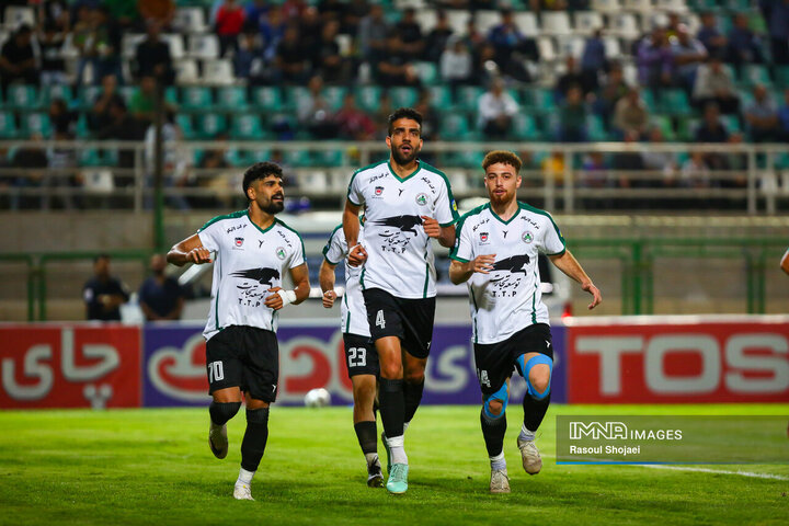 گلگهر سیرجان ۱ _ ذوبآهن ۲/ غافلگیری گلگهر در خانه