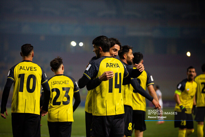 مس رفسنجان ۰ _ سپاهان ۳/ در رفسنجان آتش به پا کردند