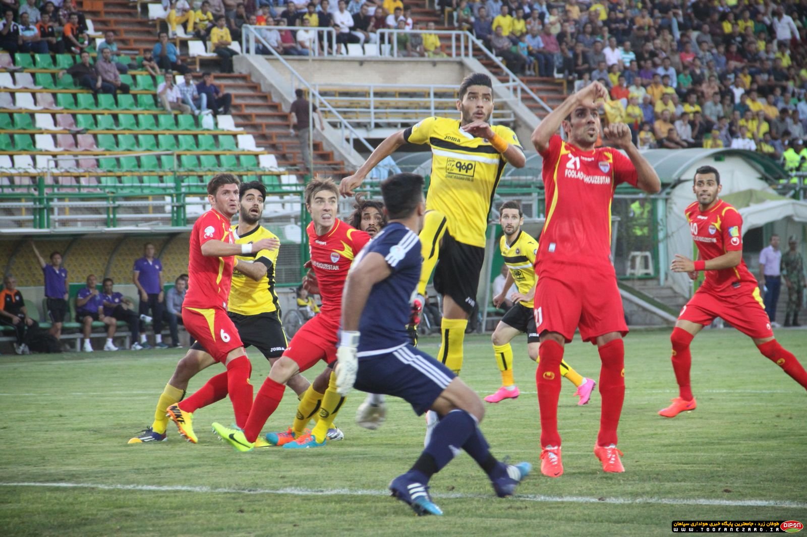 گزارش تصویری دیدار سپاهان و فولاد خوزستان