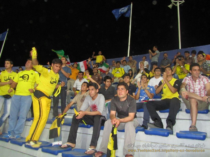 گزارش تصویری هواداری از بازی سپاهان و النصر امارات