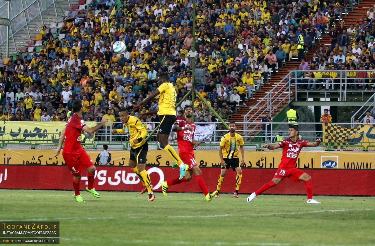 گزارش تصویری دیدار سپاهان و پرسپولیس
