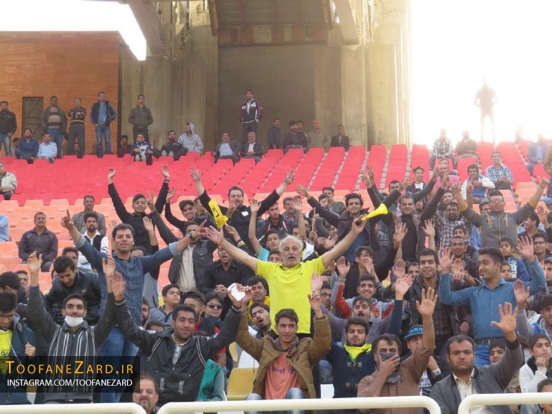 گزارش تصویرى اولین حضور هواداران در ورزشگاه نقش جهان