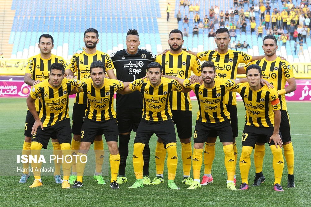 گزارش تصویری دیدار سپاهان و صنعت نفت آبادان