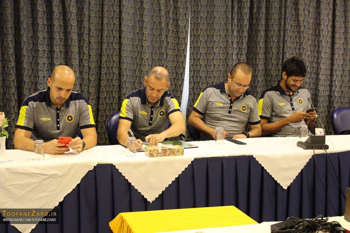 گزارش تصویری جلسه فنی سپاهانی ها